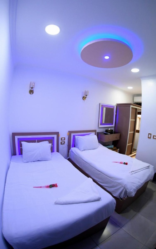 Grand Cairo Hotel image 11